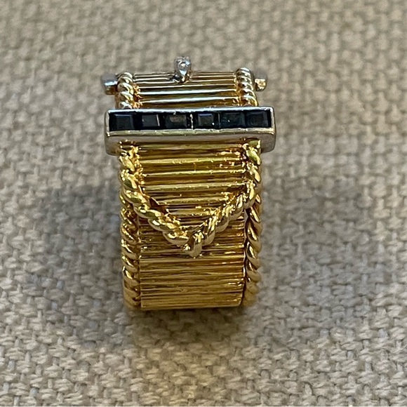 Vintage💙18KT Gold💙 Diamond and Sapphire Mini Belt Buckle Ring - Picture 15 of 15